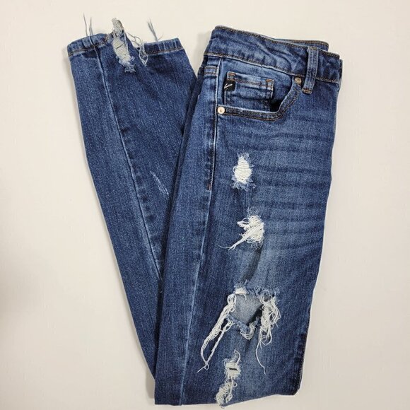KanCan Women's Austin Mid Rise Skinny Distressed Dark Wash Jeans in a Size 3/25 - Picture 8 of 14